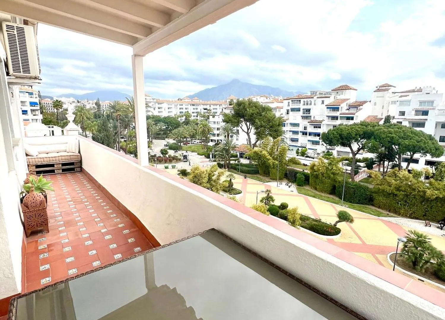 Puerto Banus Appartement Au Pied De La Plage Marbella Spain