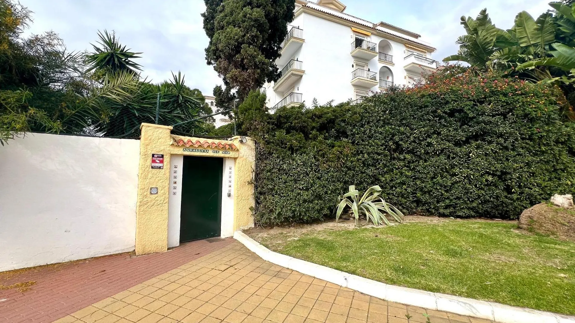 Lägenhet Puerto Banus Appartement Au Pied De La Plage Marbella